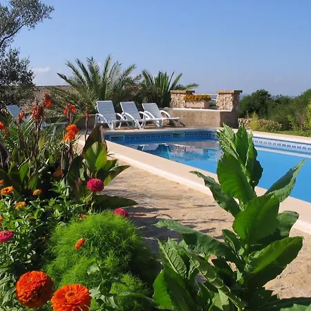 Farm stay Sa Cova Vella *